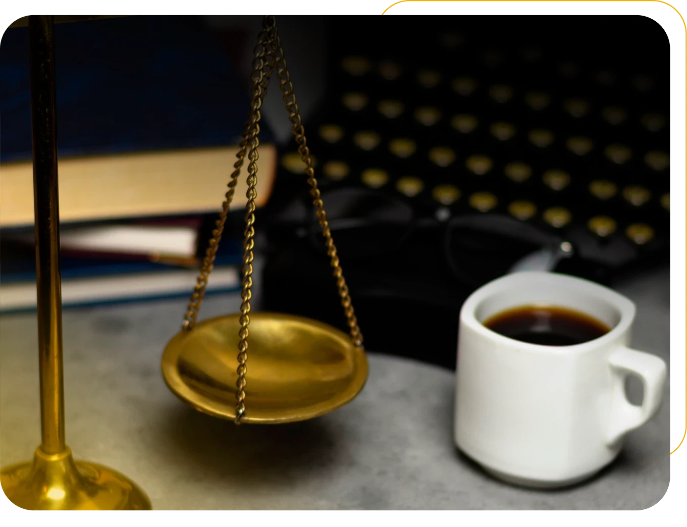 SITUA&Ccedil;&Otilde;ES COMUNS RESOLVIDAS PELA ASSESSORIA JUR&Iacute;DICA<br /><strong>para cl&iacute;nicas m&eacute;dicas e odontol&oacute;gicas</strong>