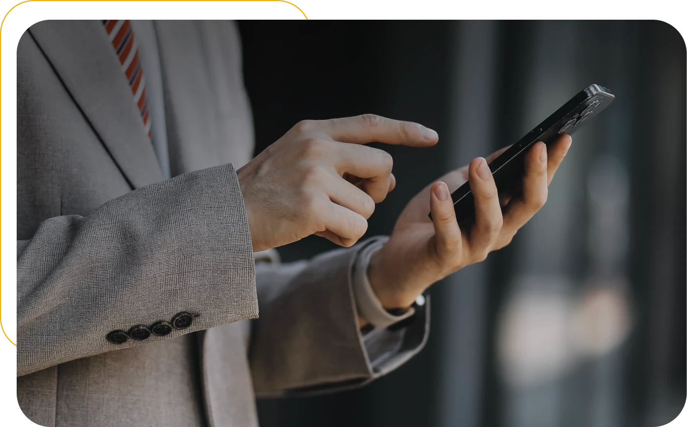 REDES SOCIAIS E <br /><strong>a publicidade m&eacute;dica</strong>