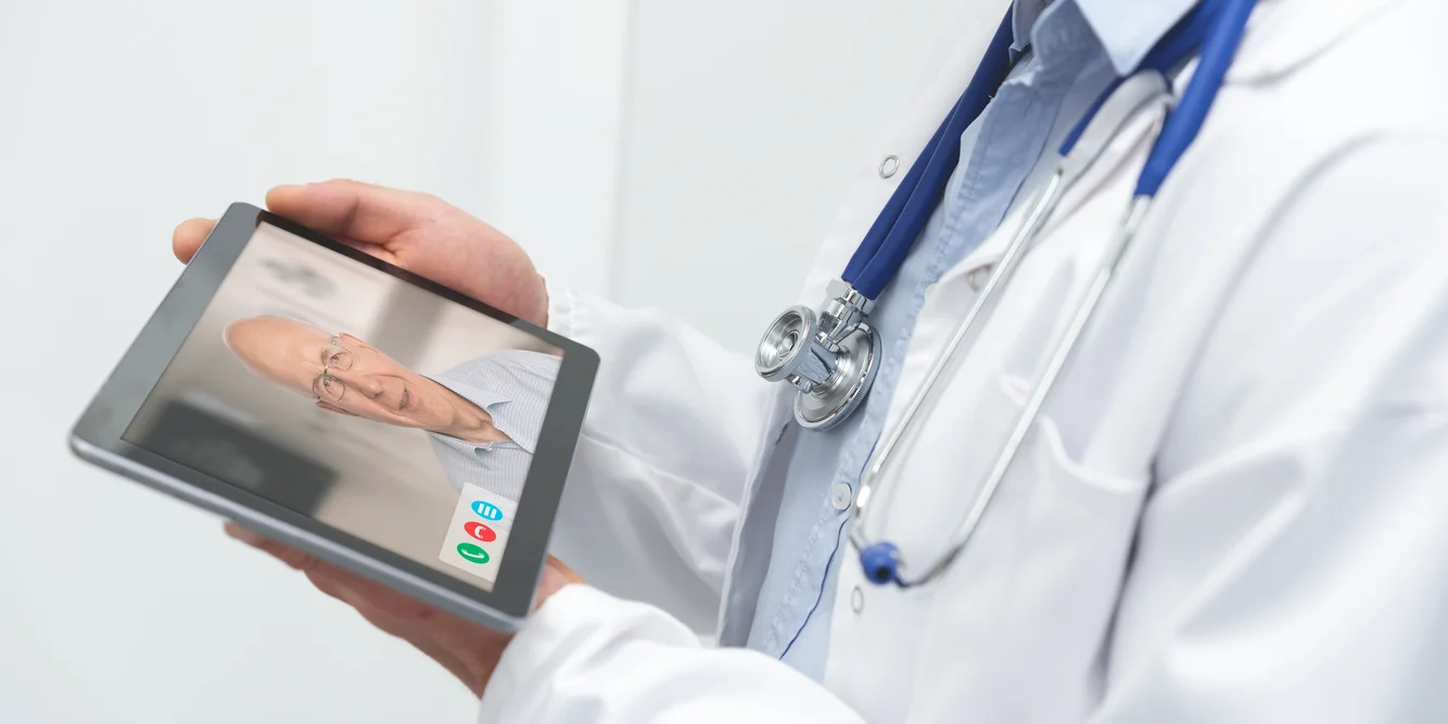 Telemedicina: o que a Resolução CFM 2.314/2022 exige do médico e da clínica